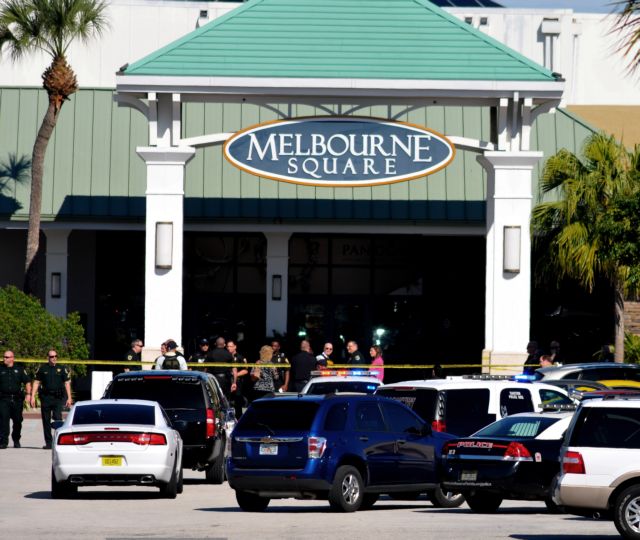 Ένας νεκρός σε πυροβολισμούς σε μεγάλο εμπορικό κέντρο στη Φλόριντα